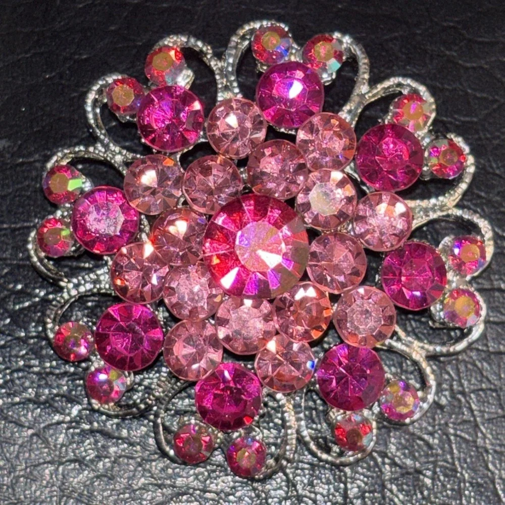 SILVERTONE HEART FLOWER BROOCH PINK Aurora‎ Borealis RHINESTONE